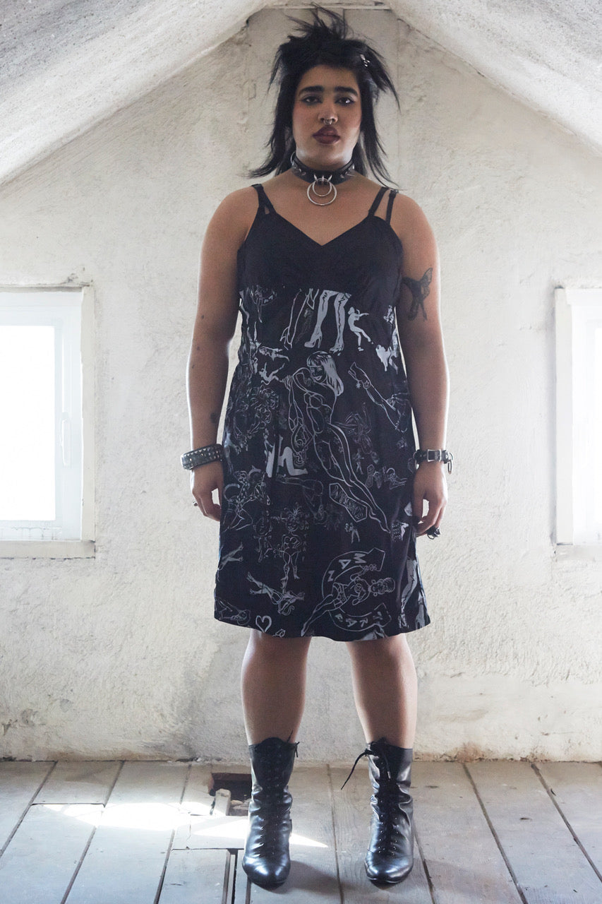 Black B!tch Print Slip 4/5