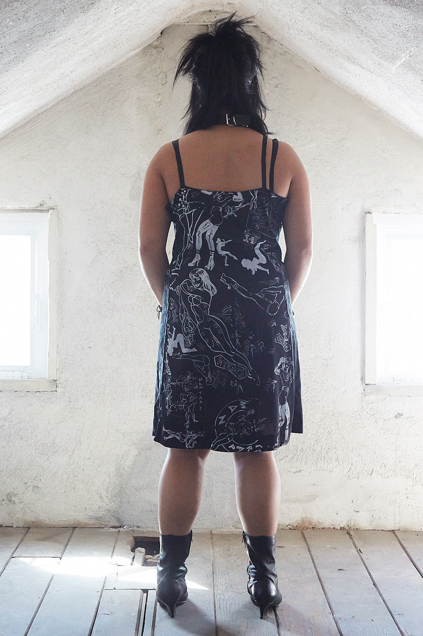 Black B!tch Print Slip 4/5