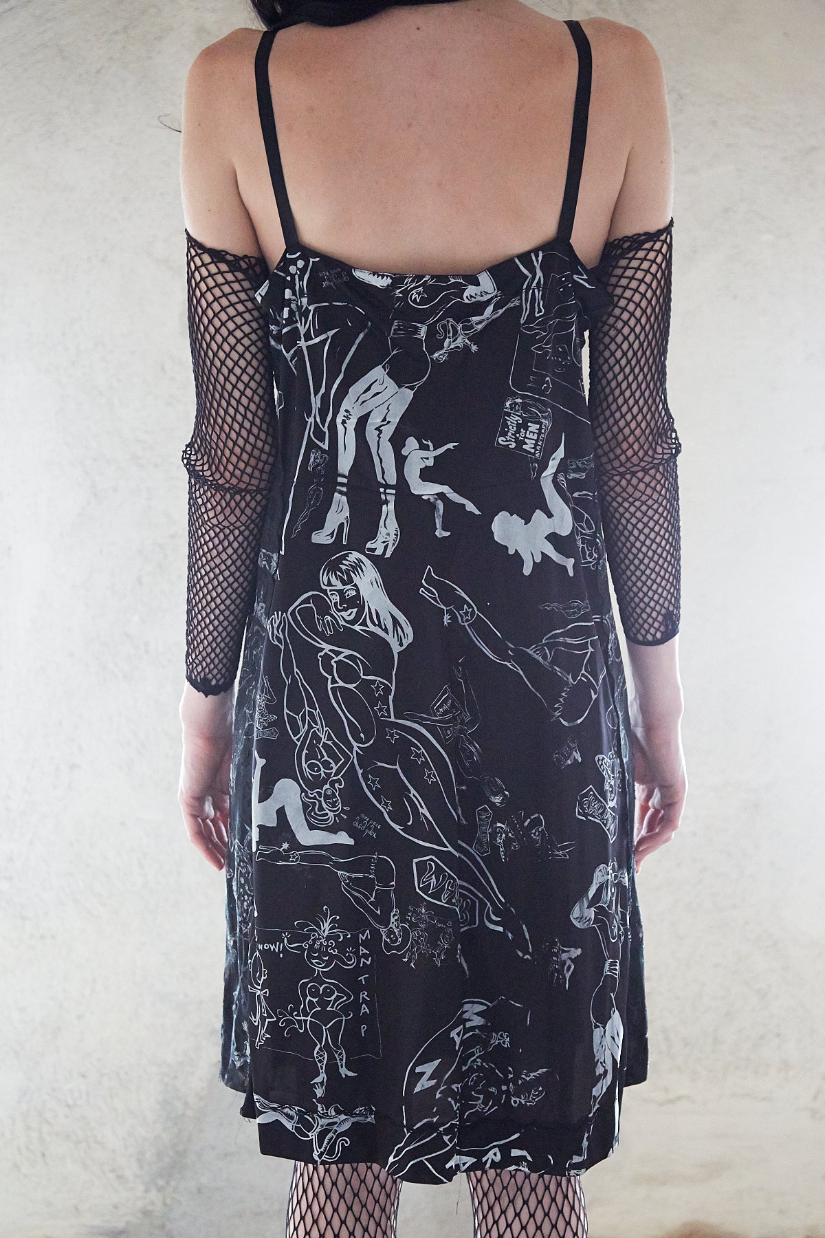 Black B!tch Print Slip 4/5