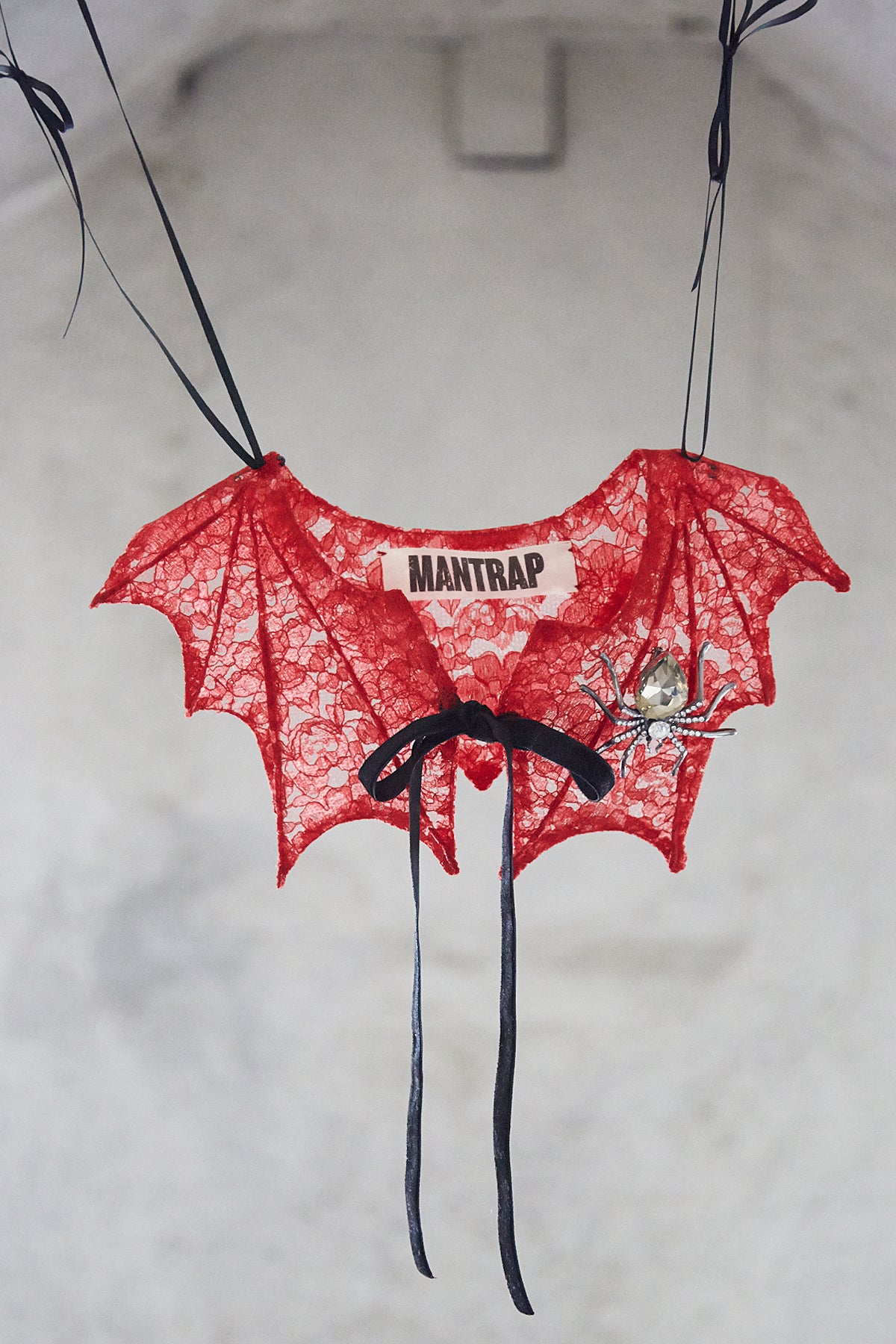 Red Lace Bat Collar