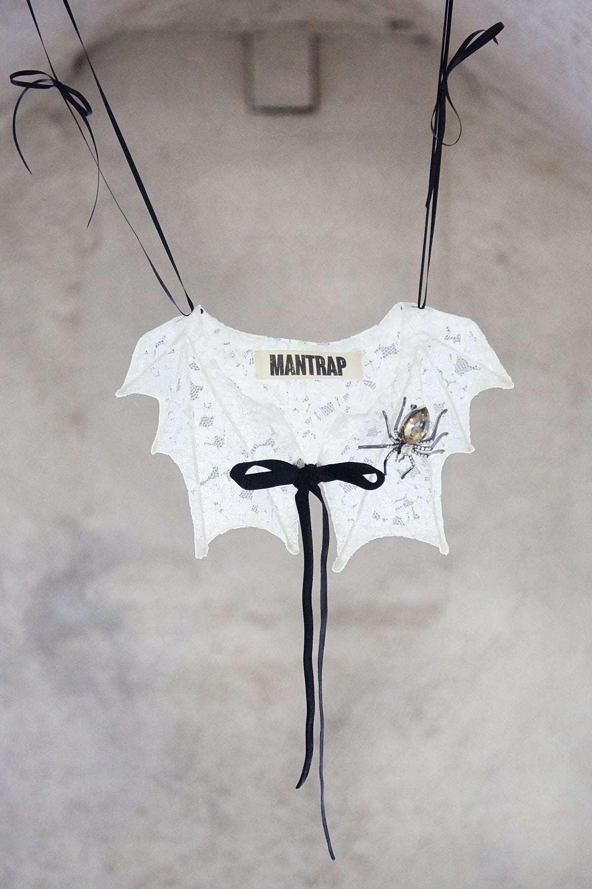 Cream Lace Bat Collar