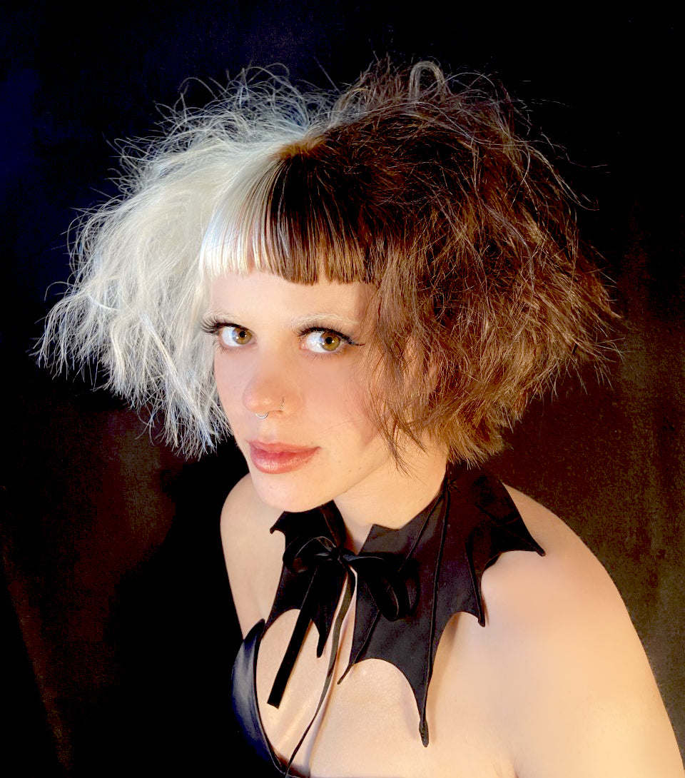 Bat Collar in Black